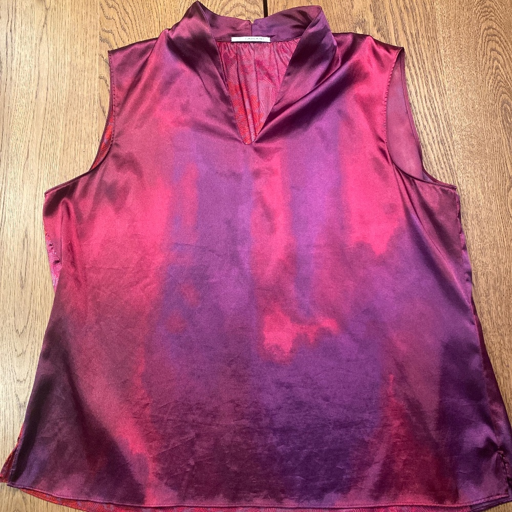 TAHARI blouse